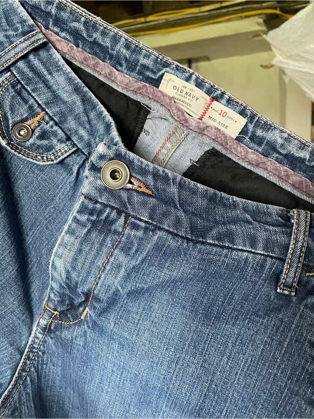Old Navy Women’s Light Blue Relaxed Denim Jeans